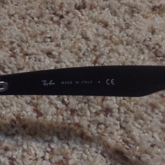 Ray Ban New wayfarer sunglasses - Picture 3 of 7